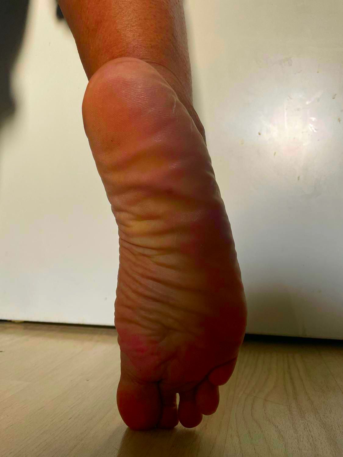 Watchmyfeetfr's media