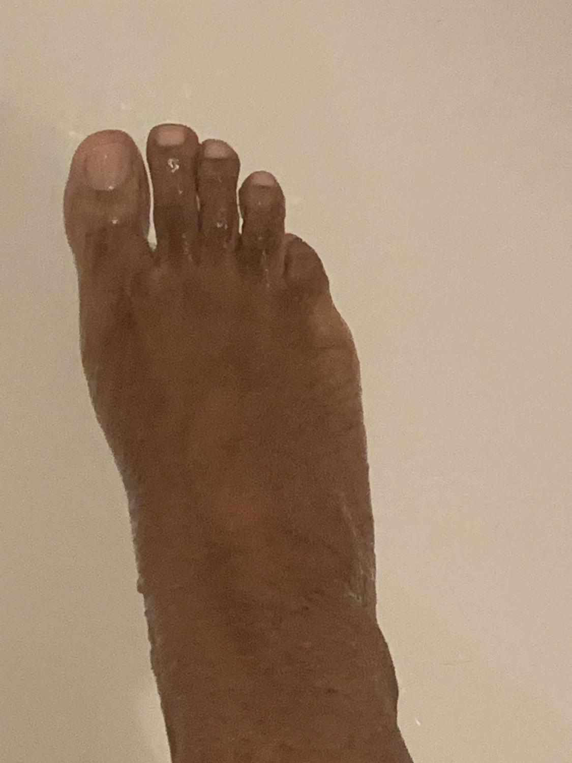Watchmyfeetfr's media