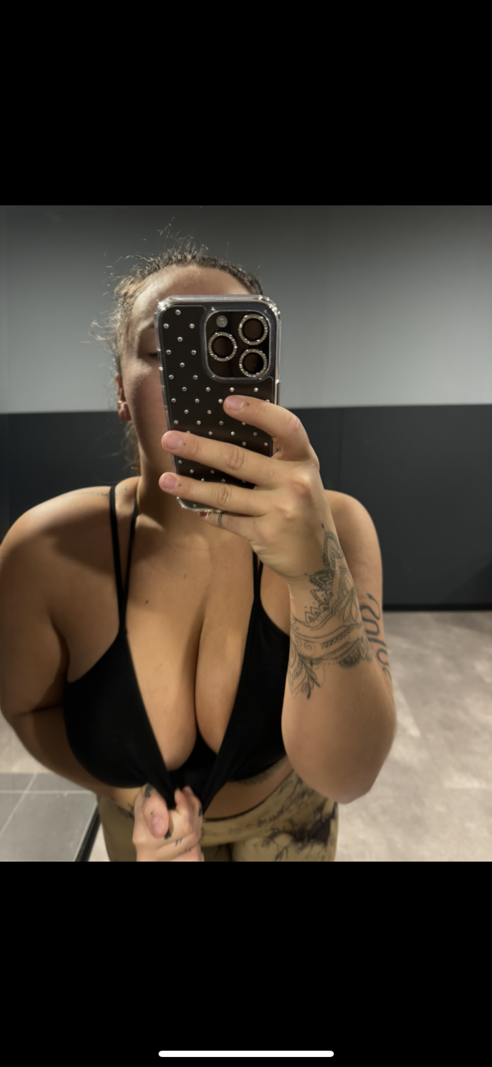 Whitedoll's media