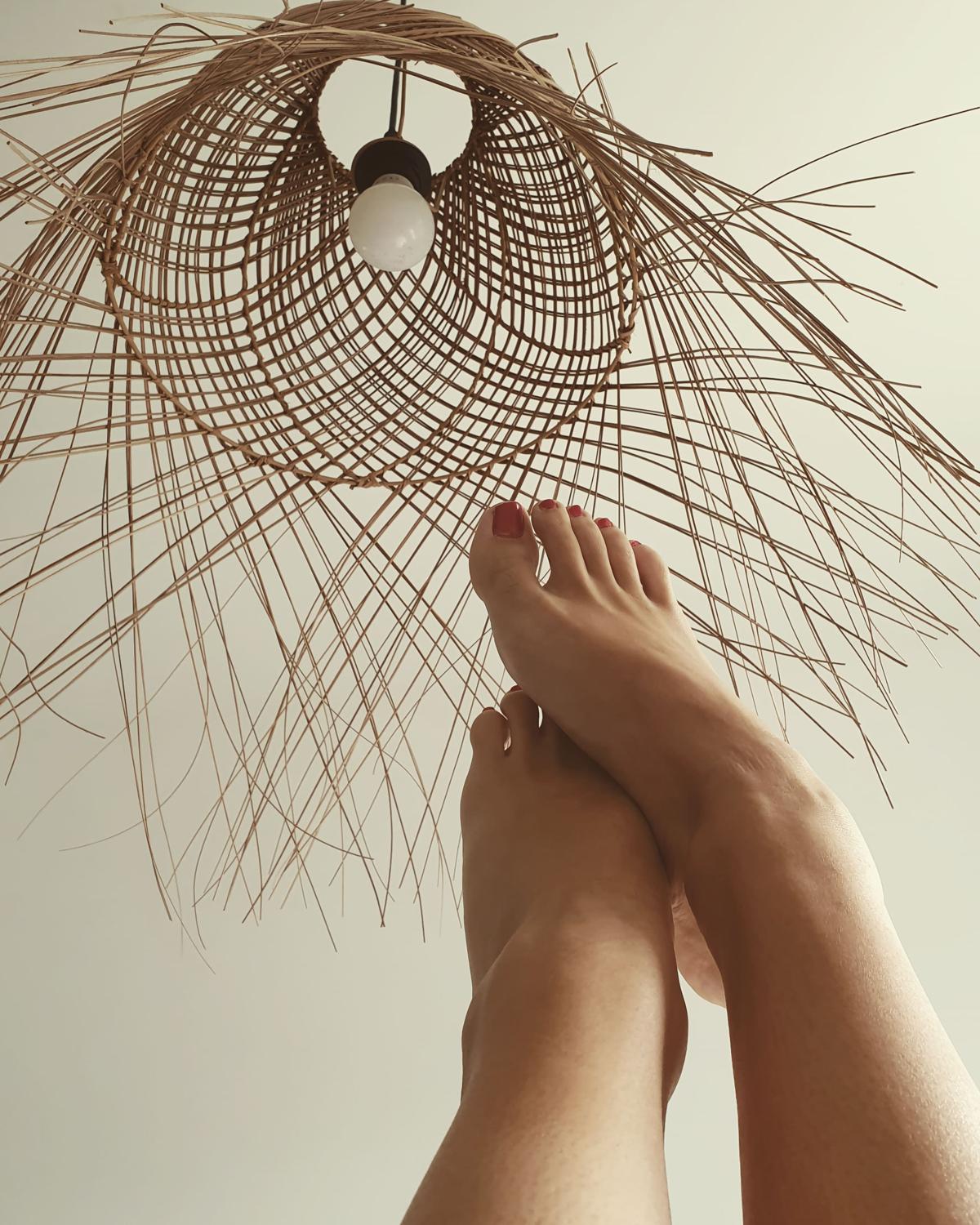 Wifefrench_feet's media