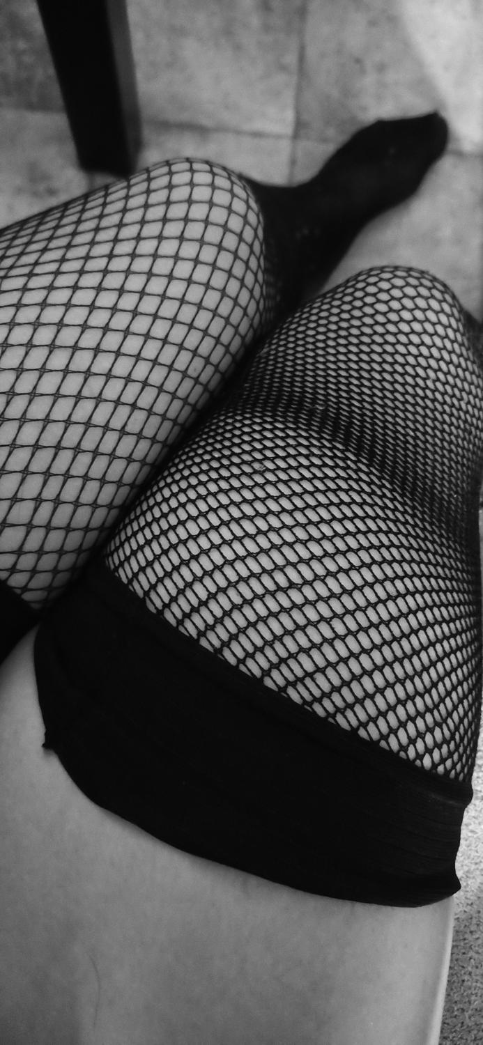 Woman_sexy_lady_a's media