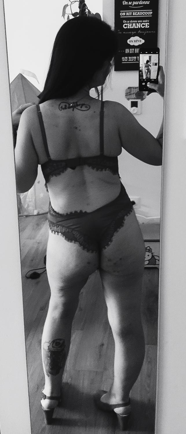 Woman40's media