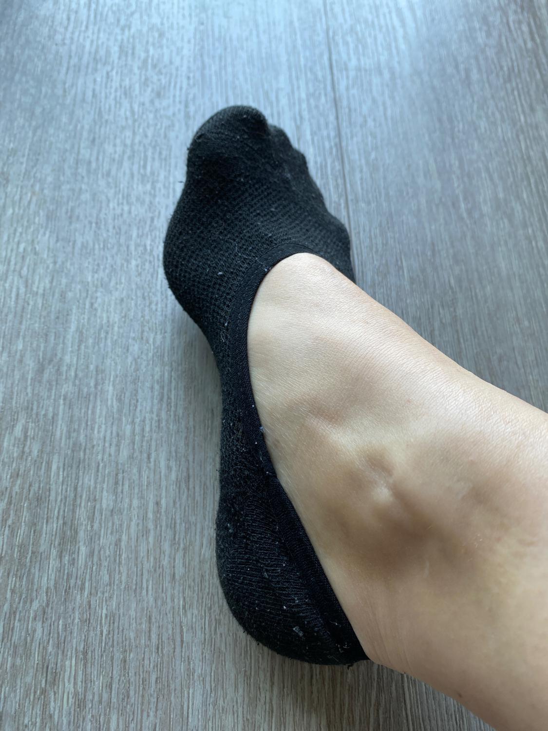 _womanfeet's media