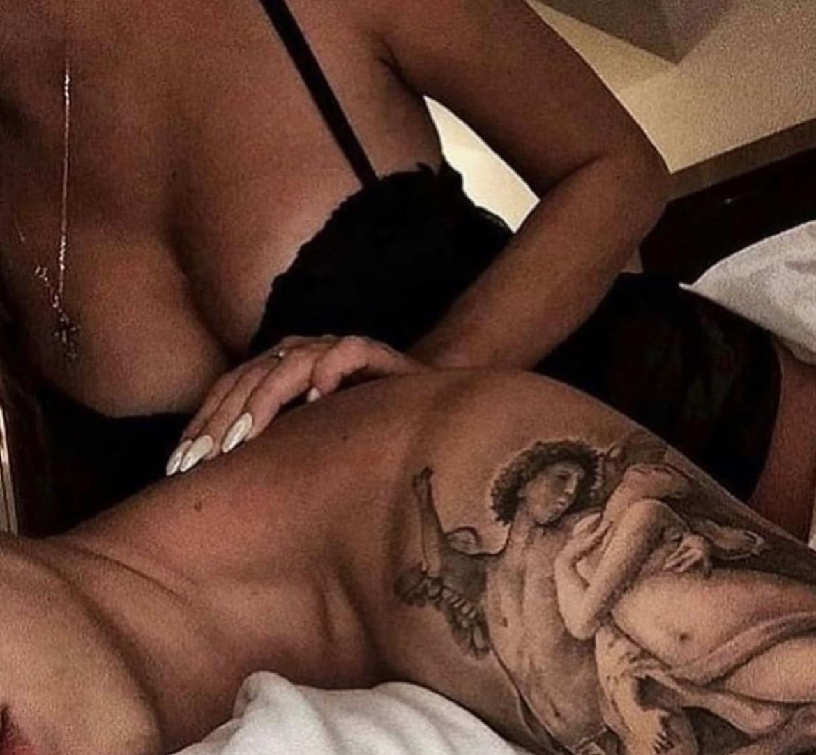 Womansexy's media