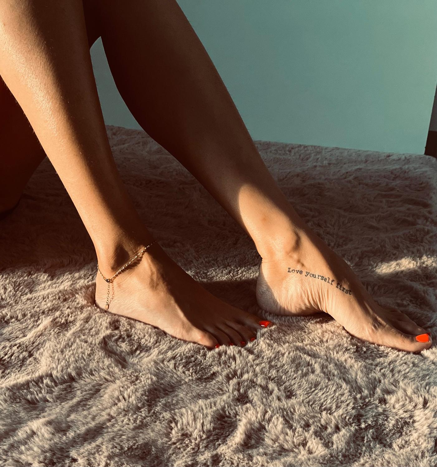 Xfeetmiss69's media
