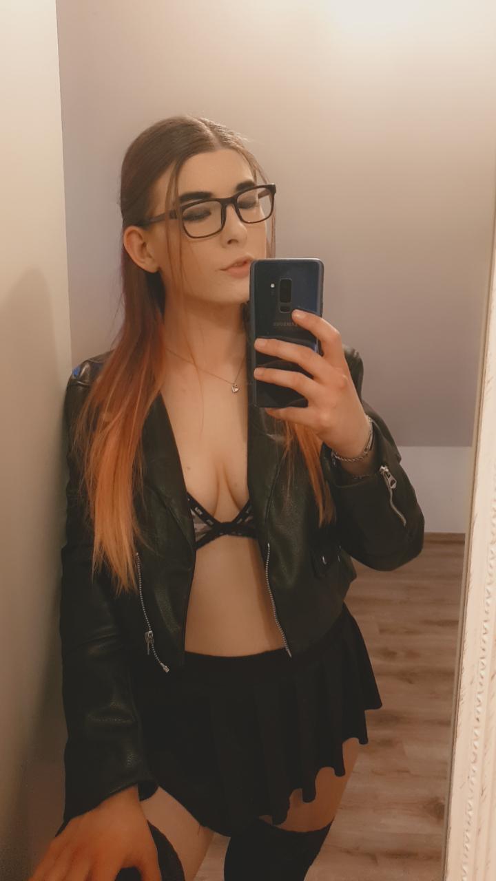 Xxxsexylilixxx's media