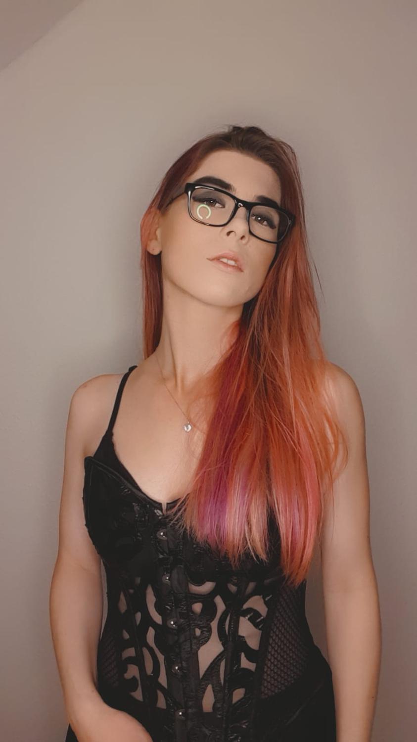 Xxxsexylilixxx's media