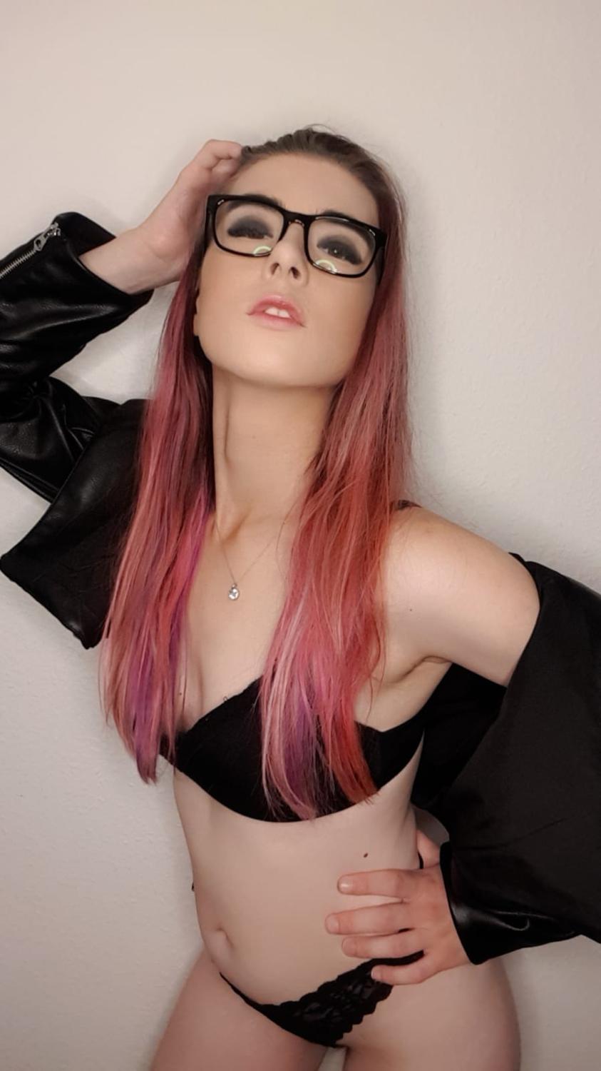 Xxxsexylilixxx's media