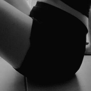 Yourprettyfeet's media