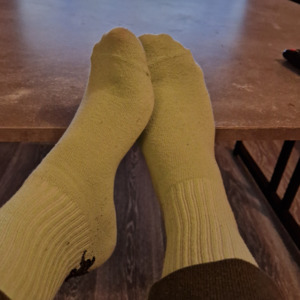 Ysaliefeet's media