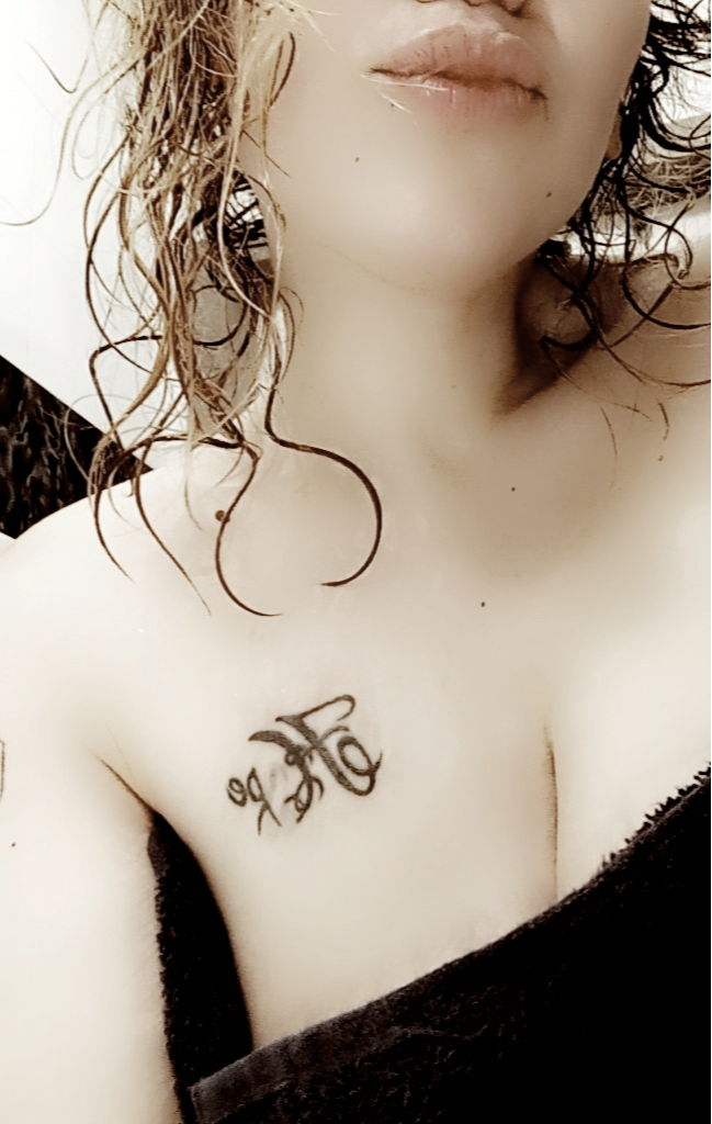 Zelia_'s media