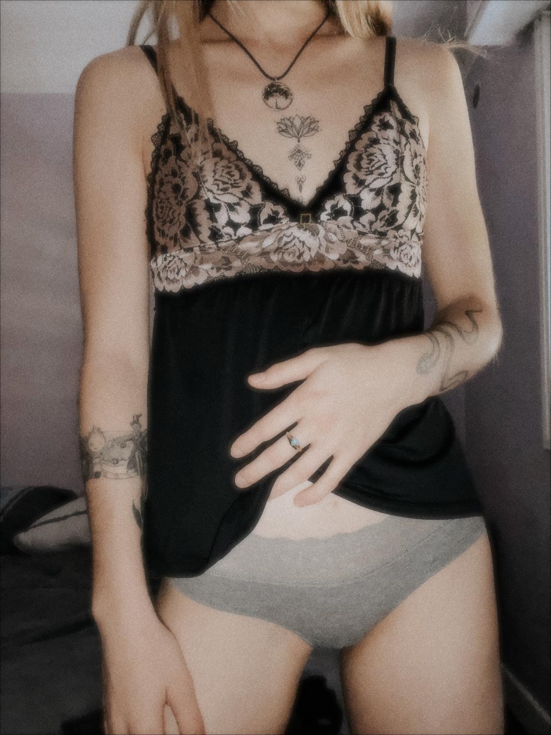 Zoee_'s media